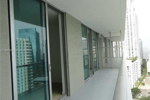 Condominio en Miami, Florida, 1 dormitorio  № 2047078