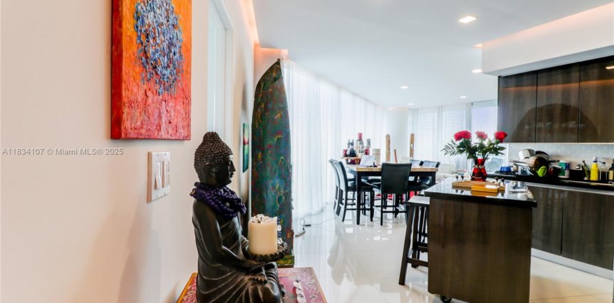 Condo à Miami, Floride, 3 chambres № 1823694