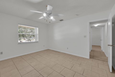 Condo in St. Lucie, Florida, 2 bedrooms  № 2366209 - photo 12