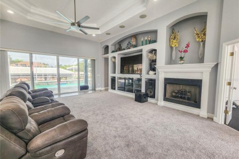 House in Palm Coast, Florida 4 bedrooms, 247.21 sq.m. № 1778929 - photo 7