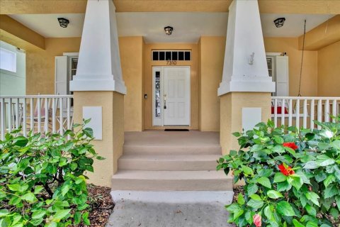 Casa en venta en Tampa, Florida, 4 dormitorios, 257.06 m2 № 1819003 - foto 4