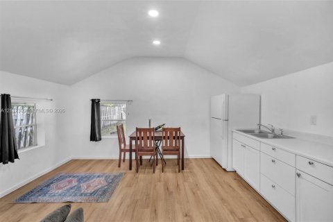 Propiedad comercial en venta en Hollywood, Florida, 124.21 m2 № 2431408 - foto 21