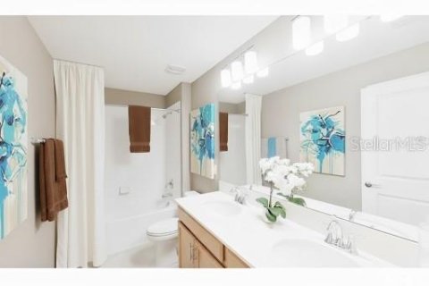 House in Davenport, Florida 4 bedrooms, 285.21 sq.m. № 1918469 - photo 6