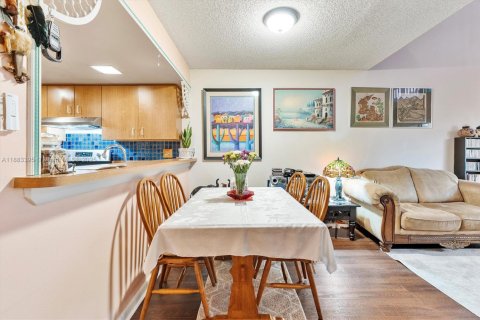 Купить таунхаус в Дейви, Флорида 2 спальни, 123.37м2, № 1931203 - фото 8