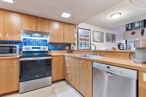 Купить таунхаус в Дейви, Флорида 2 спальни, 123.37м2, № 1931203 - фото 4