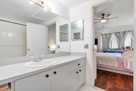 Купить таунхаус в Дейви, Флорида 2 спальни, 123.37м2, № 1931203 - фото 15