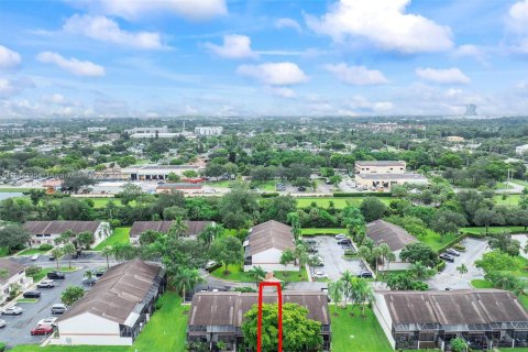 Купить таунхаус в Дейви, Флорида 2 спальни, 123.37м2, № 1931203 - фото 28