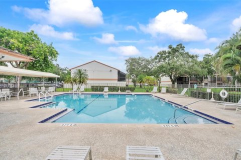 Купить таунхаус в Дейви, Флорида 2 спальни, 123.37м2, № 1931203 - фото 30