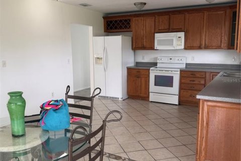 Villa ou maison à louer à Vero Beach, Floride: 3 chambres, 122.63 m2 № 2095505 - photo 5