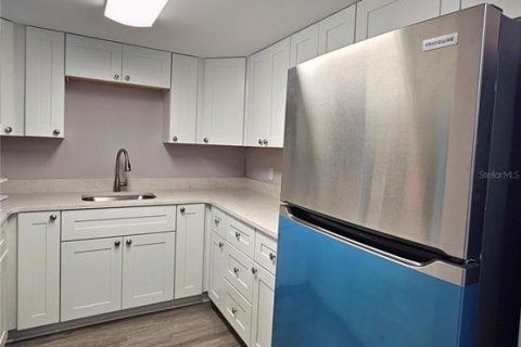 Copropriété à vendre à Clearwater, Floride: 1 chambre, 76.64 m2 № 2096472 - photo 4