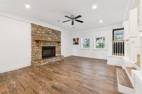 Casa en venta en Clermont, Florida, 5 dormitorios, 339.46 m2 № 1918377 - foto 13