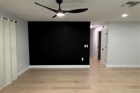 House in Sarasota, Florida 3 bedrooms, 108.7 sq.m. № 1808109 - photo 5