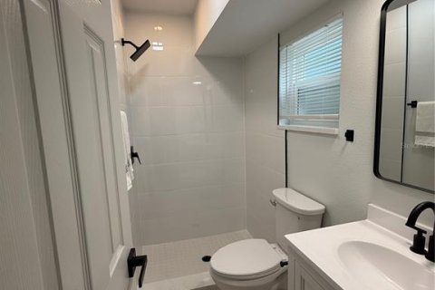House in Sarasota, Florida 3 bedrooms, 108.7 sq.m. № 1808109 - photo 10