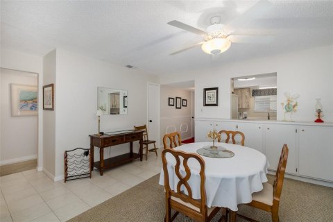 Copropriété à vendre à New Port Richey, Floride: 2 chambres, 128.95 m2 № 2103059 - photo 23