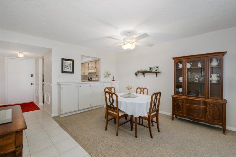 Copropriété à vendre à New Port Richey, Floride: 2 chambres, 128.95 m2 № 2103059 - photo 22