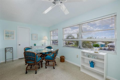 Copropriété à vendre à New Port Richey, Floride: 2 chambres, 128.95 m2 № 2103059 - photo 24