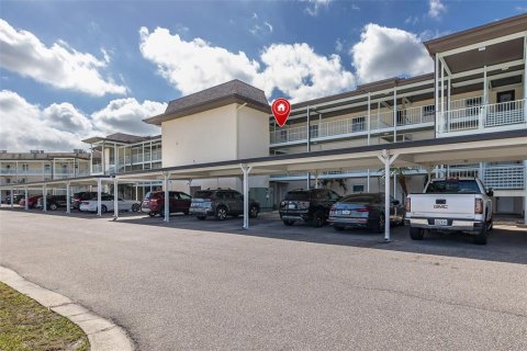 Copropriété à vendre à New Port Richey, Floride: 2 chambres, 128.95 m2 № 2103059 - photo 2