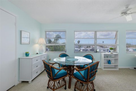 Copropriété à vendre à New Port Richey, Floride: 2 chambres, 128.95 m2 № 2103059 - photo 25