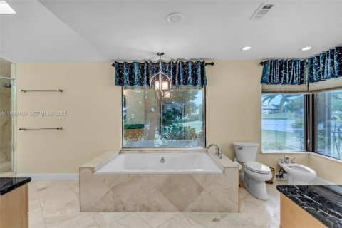 Casa en venta en Tamarac, Florida, 4 dormitorios, 343.92 m2 № 1992349 - foto 26