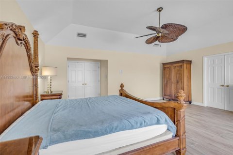 Casa en venta en Tamarac, Florida, 4 dormitorios, 343.92 m2 № 1992349 - foto 23