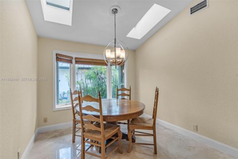 Casa en venta en Tamarac, Florida, 4 dormitorios, 343.92 m2 № 1992349 - foto 18