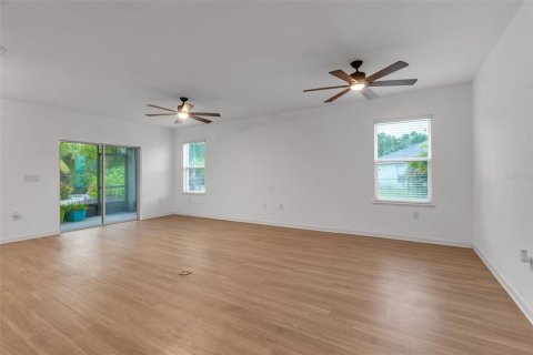 House in North Port, Florida 3 bedrooms, 149.02 sq.m. № 1910050 - photo 14