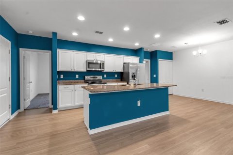 House in North Port, Florida 3 bedrooms, 149.02 sq.m. № 1910050 - photo 6