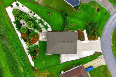 House in North Port, Florida 3 bedrooms, 149.02 sq.m. № 1910050 - photo 1