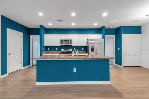 House in North Port, Florida 3 bedrooms, 149.02 sq.m. № 1910050 - photo 11