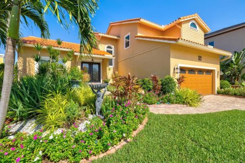 Villa ou maison à vendre à Apollo Beach, Floride: 4 chambres, 194.35 m2 № 1916184 - photo 4