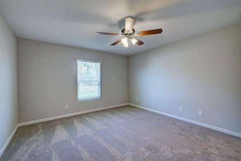 House in Port St. Lucie, Florida 4 bedrooms, 169.18 sq.m. № 2250322 - photo 7