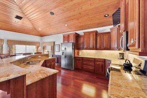 Villa ou maison à vendre à New Smyrna Beach, Floride: 5 chambres, 370.68 m2 № 2195974 - photo 16