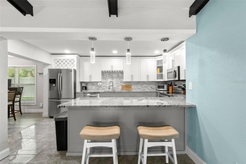Casa en venta en Clearwater, Florida, 3 dormitorios, 142.14 m2 № 1826701 - foto 10