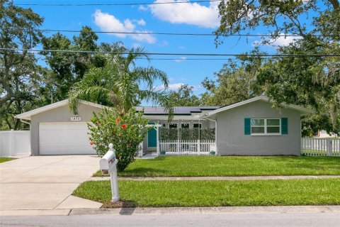 Casa en venta en Clearwater, Florida, 3 dormitorios, 142.14 m2 № 1826701 - foto 1