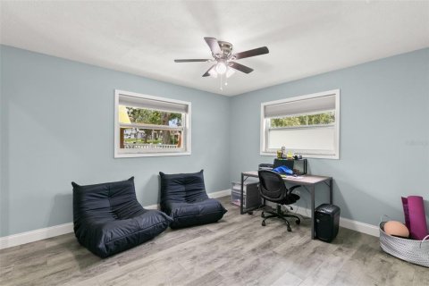Casa en venta en Clearwater, Florida, 3 dormitorios, 142.14 m2 № 1826701 - foto 24
