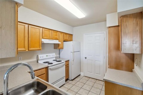 Condominio en venta en Sarasota, Florida, 1 dormitorio, 76.37 m2 № 1561886 - foto 11
