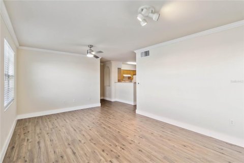 Condominio en venta en Sarasota, Florida, 1 dormitorio, 76.37 m2 № 1561886 - foto 6