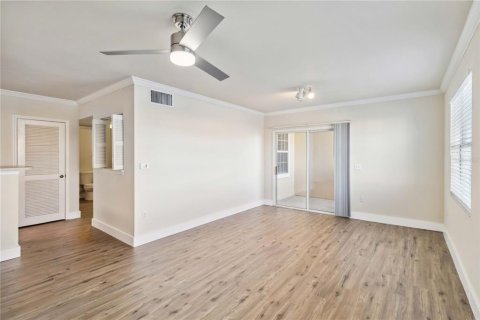 Condominio en venta en Sarasota, Florida, 1 dormitorio, 76.37 m2 № 1561886 - foto 7