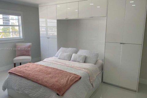 Copropriété à louer à Miami Beach, Floride: 1 chambre, 71.53 m2 № 2010984 - photo 17