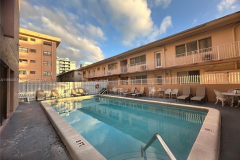 Copropriété à louer à Miami Beach, Floride: 1 chambre, 71.53 m2 № 2010984 - photo 23