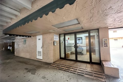 Copropriété à louer à Miami Beach, Floride: 1 chambre, 71.53 m2 № 2010984 - photo 3