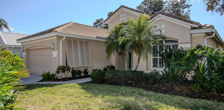 House in University Park, Florida 3 bedrooms, 179.67 sq.m. № 2094181