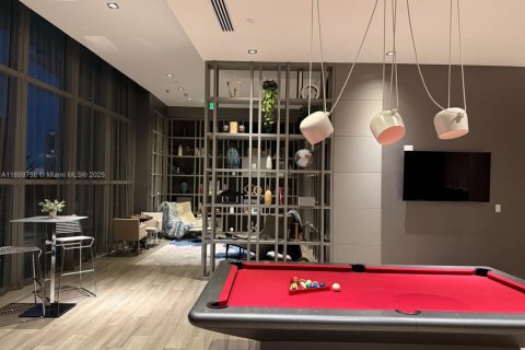 Снять в аренду кондоминиум в Майами, Флорида 1 спальня, 85.75м2, № 1951313 - фото 24