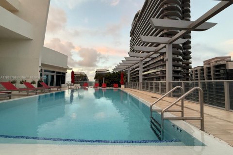 Снять в аренду кондоминиум в Майами, Флорида 1 спальня, 85.75м2, № 1951313 - фото 19