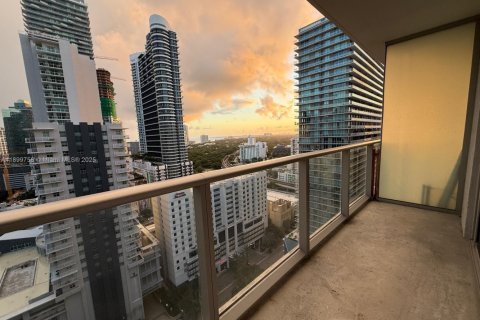 Снять в аренду кондоминиум в Майами, Флорида 1 спальня, 85.75м2, № 1951313 - фото 16