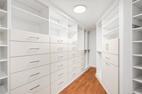 Condo in Sarasota, Florida, 2 bedrooms  № 2208684 - photo 15