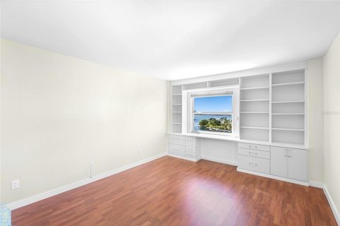 Condo in Sarasota, Florida, 2 bedrooms  № 2208684 - photo 20