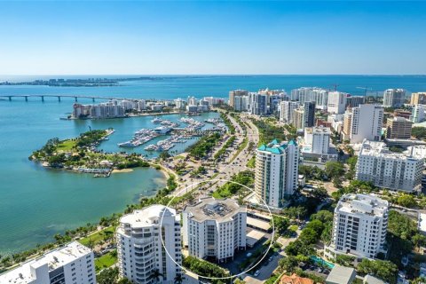 Condo in Sarasota, Florida, 2 bedrooms  № 2208684 - photo 3