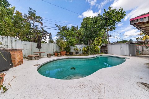 House in Oakland Park, Florida 3 bedrooms, 112.23 sq.m. № 2008509 - photo 24