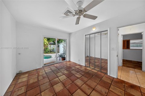 House in Oakland Park, Florida 3 bedrooms, 112.23 sq.m. № 2008509 - photo 11